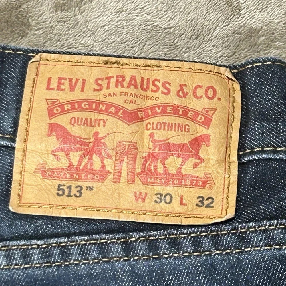 Levi's 513 Slim Straight Jeans Men's 30x32 Blue Denim 08513-0582 Dark Wash